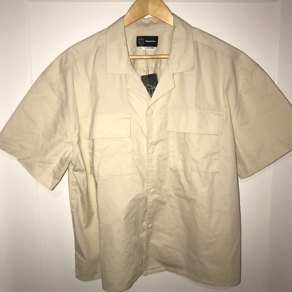 Original Use Beige Short-Sleeve Camp Shirt 100% Cotton Cropped Fit